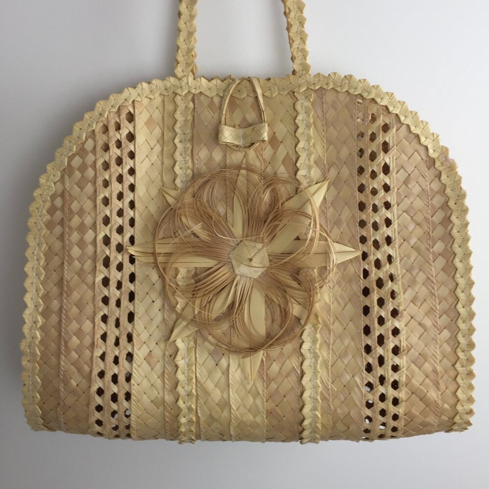 Handmade Natural Straw Tote/Beach Bag Tote 15'x13"